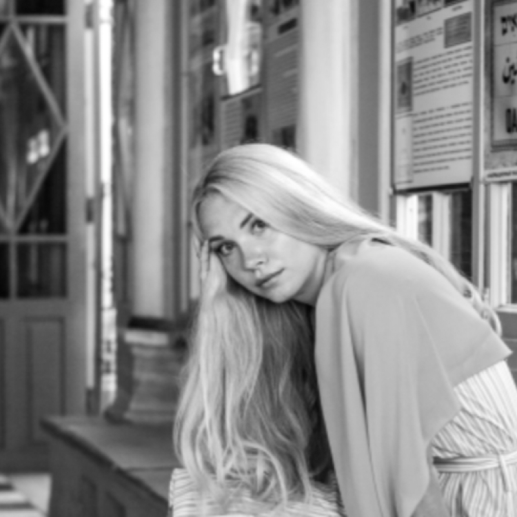 Анна