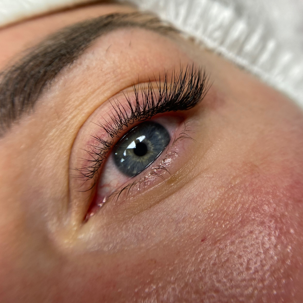 Уголки (наращивание ресниц)