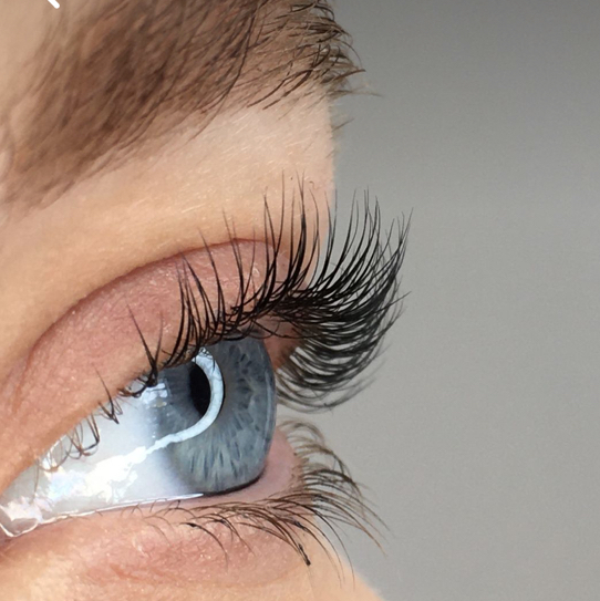 Окрашивание ресниц