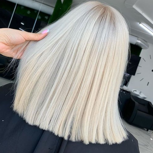 Total blond. Длина волос от 25 до 35 см