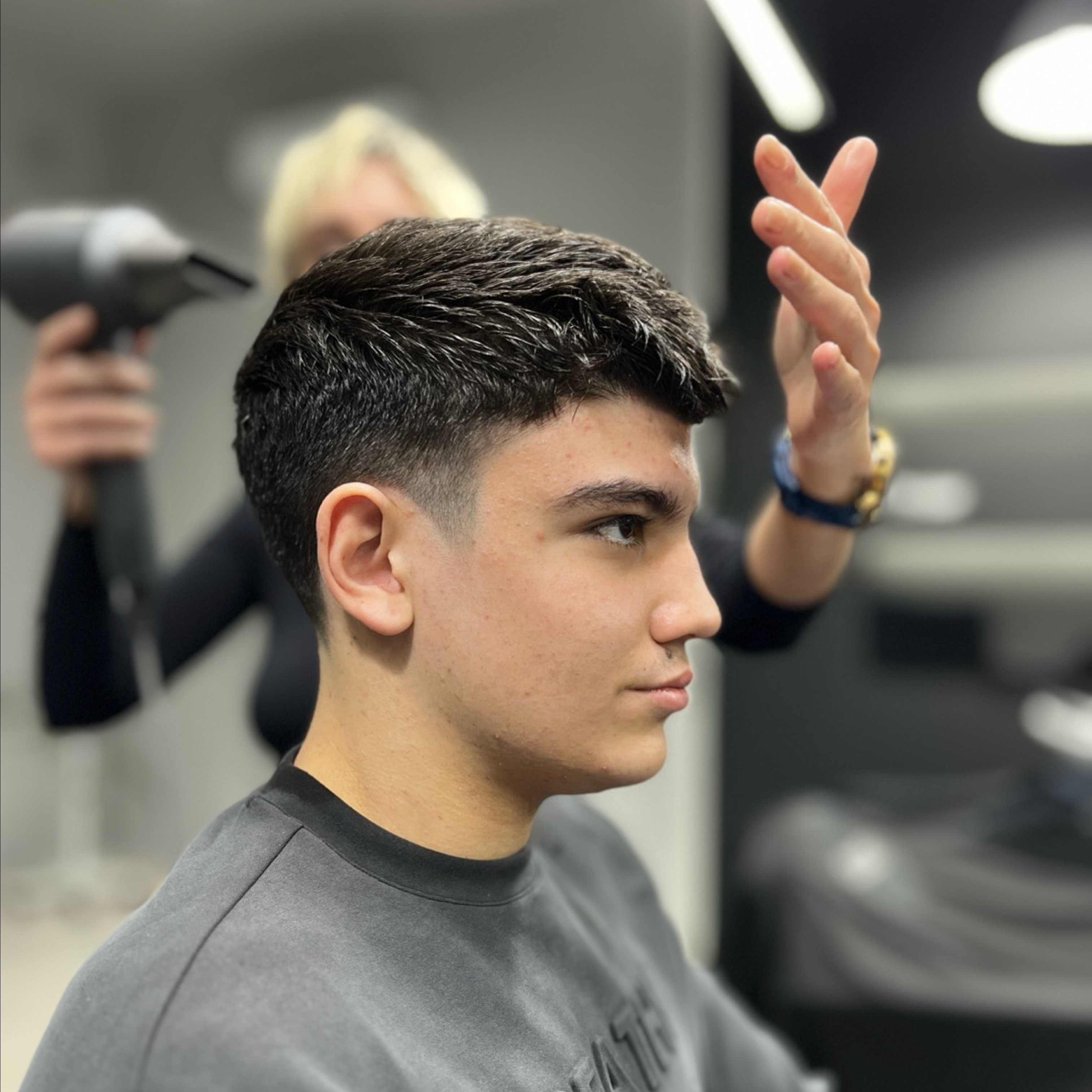 Стрижка + укладка по форме