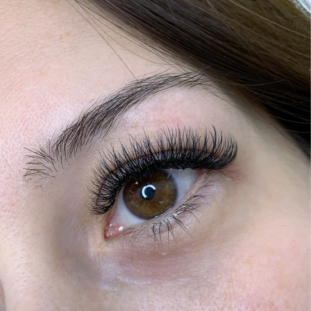 Наращивание ресниц  Двойной объем