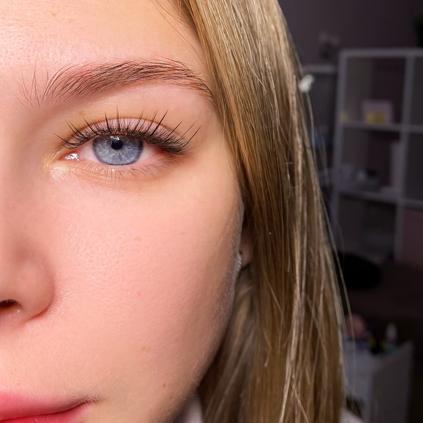 Наращивание ресниц 2D