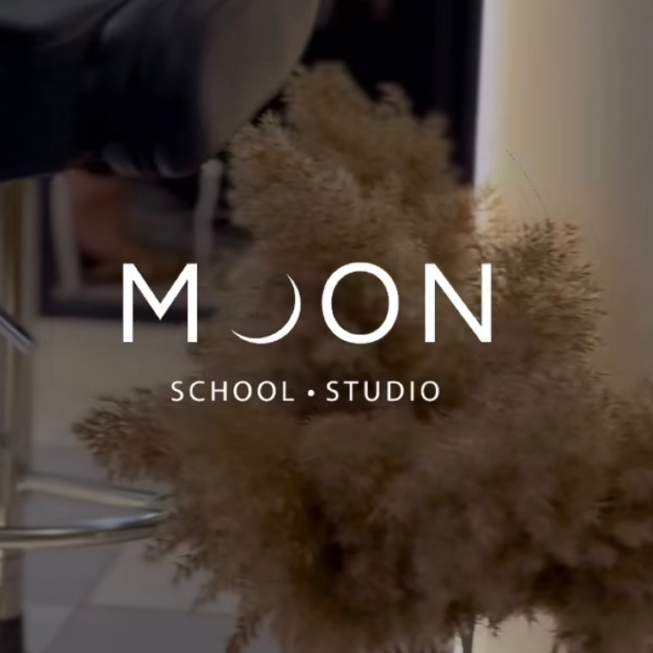 MOON   Nail Studio / School