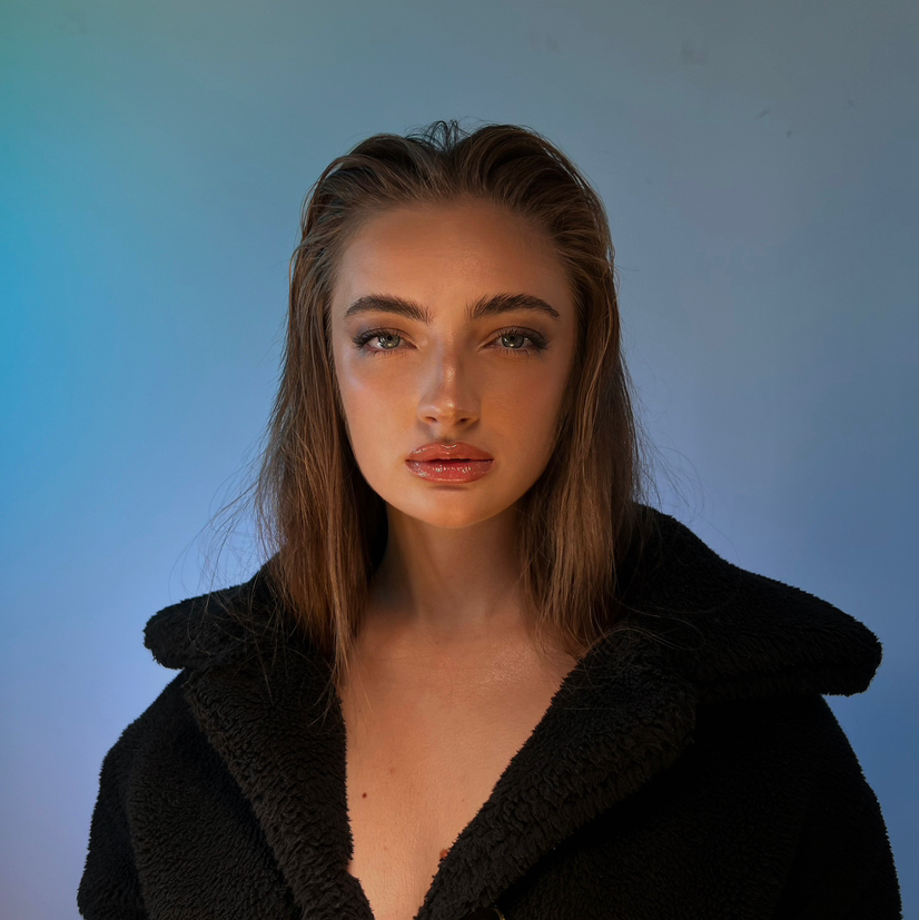 Алина