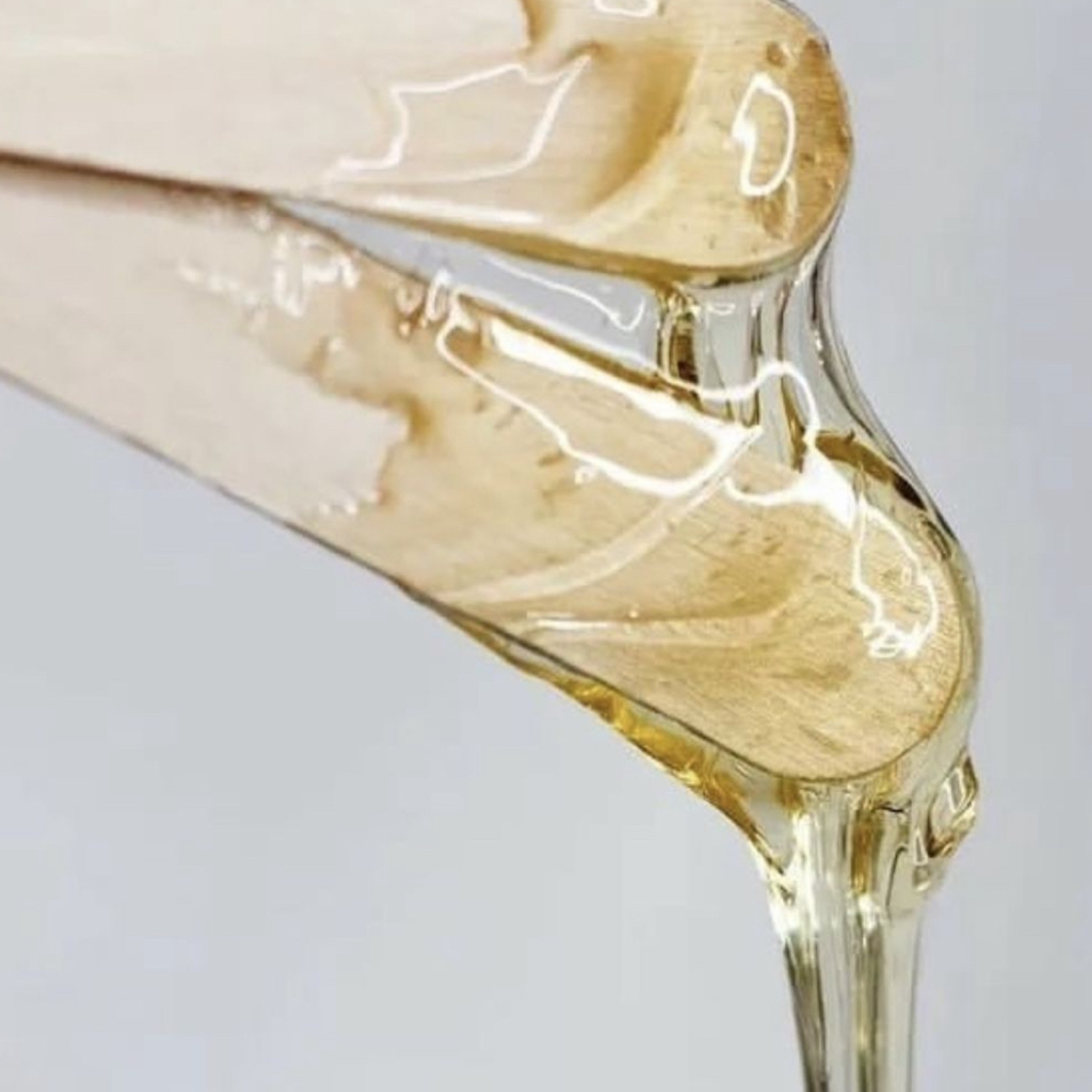 Удаление волос на лице воском (1 зона)