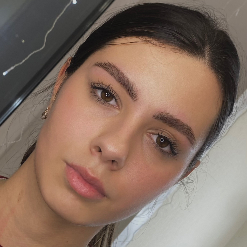 коррекция бровей