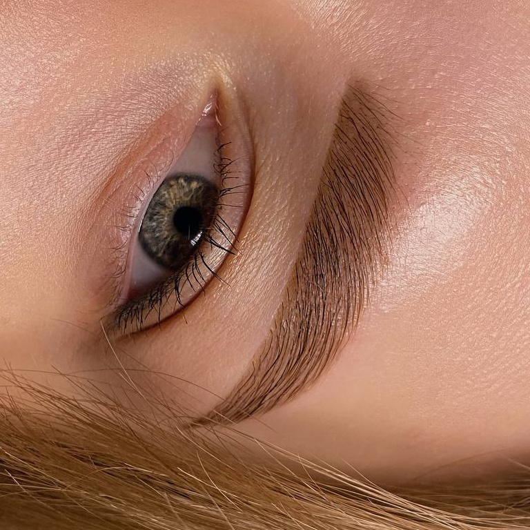 Ламинирование бровей + коррекция + окрашивание