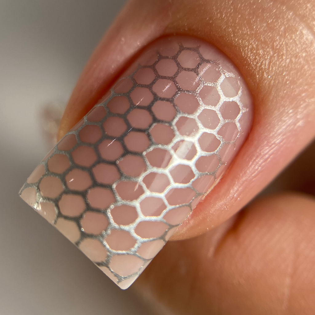 Наращивание 1 ногтя (во время маникюра)