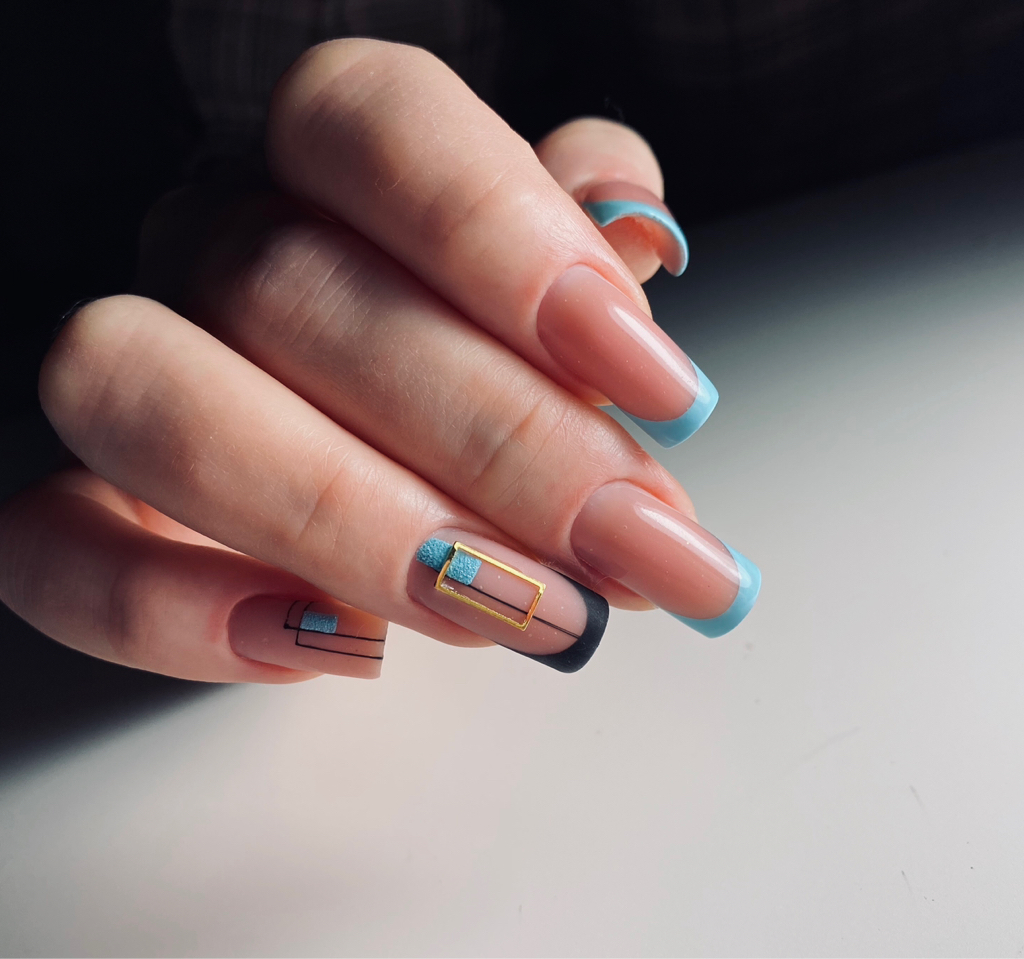 Наращивание ногтей