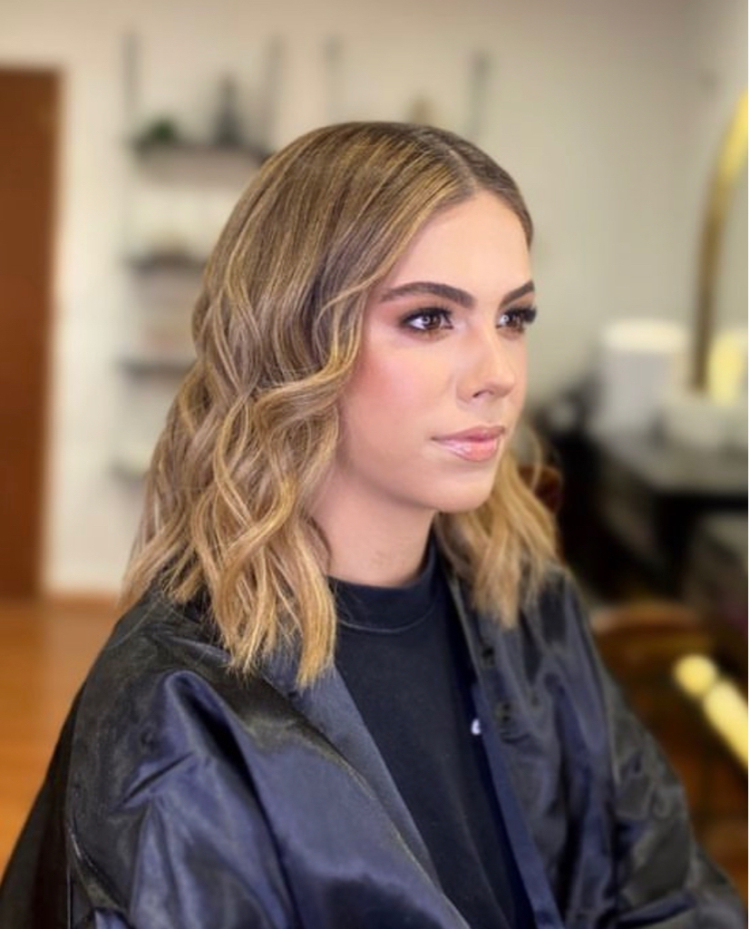 Maquillaje y Peinado de GRADUACIÓN CON ANA