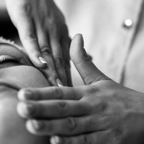 Гигиеническая чистка лица и шеи