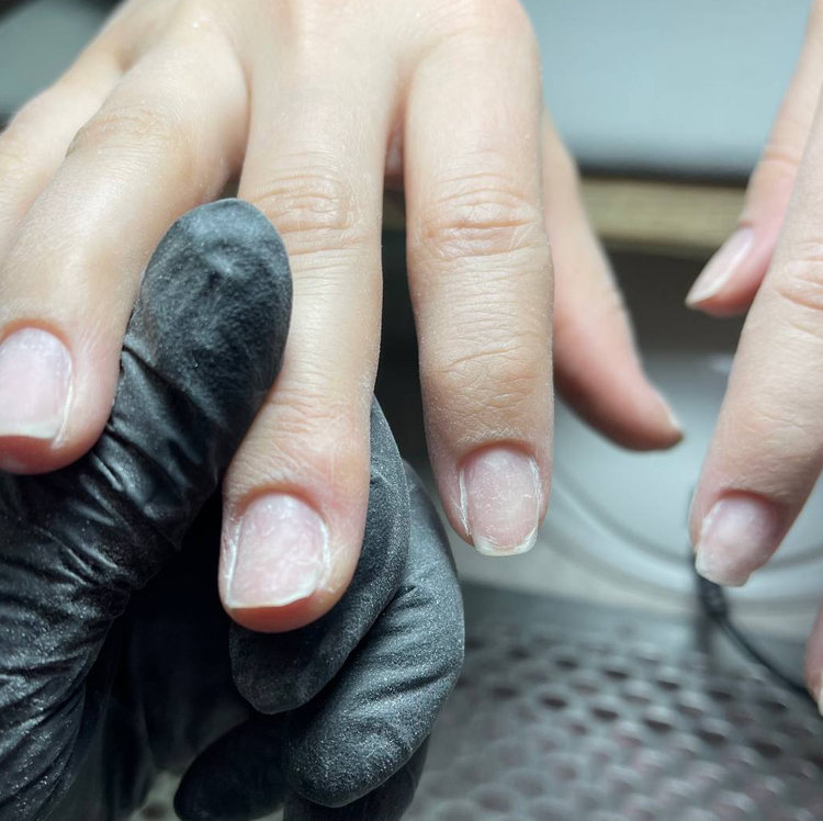 Восстанавливающий маникюр (подолог)