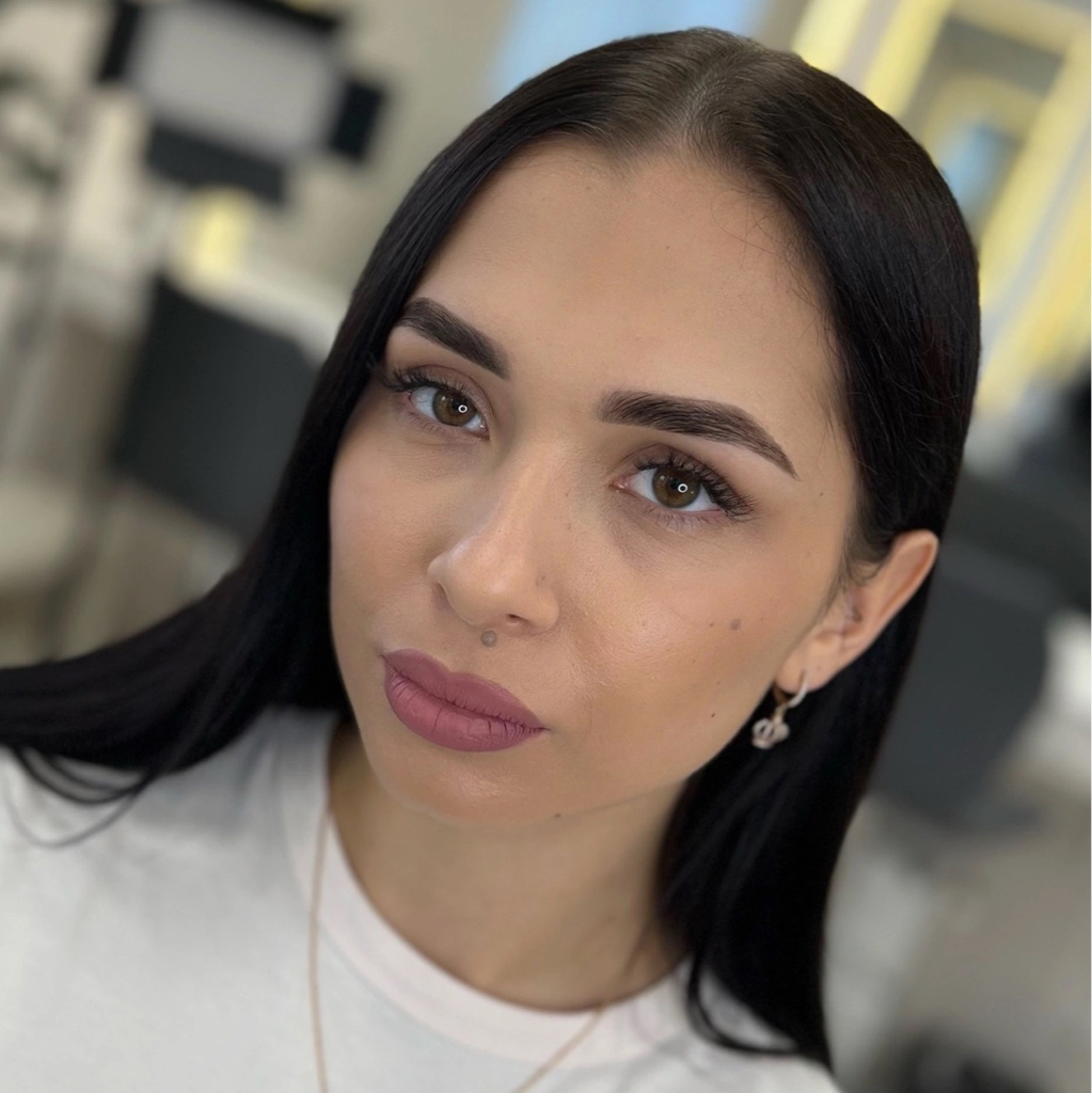 Окрашивание бровей краской или хной